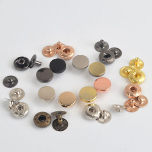 botones metalicos