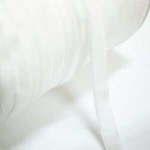 cinta de terciopelo blanco blanca
