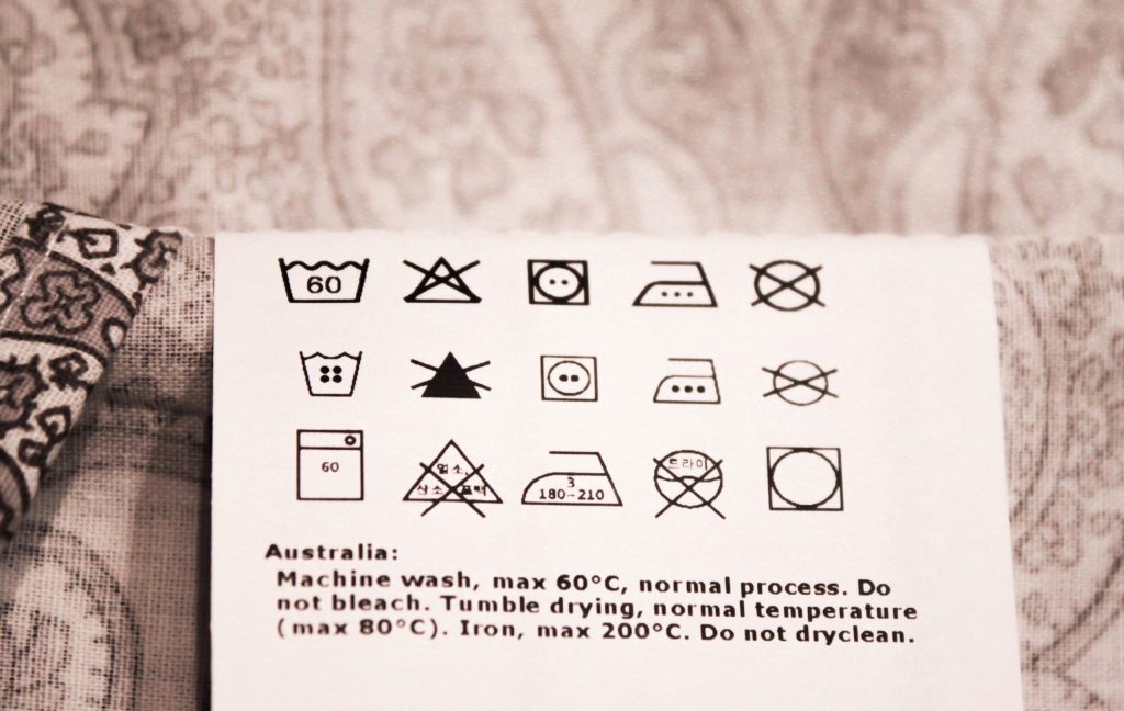 etiquetas para prendas textiles